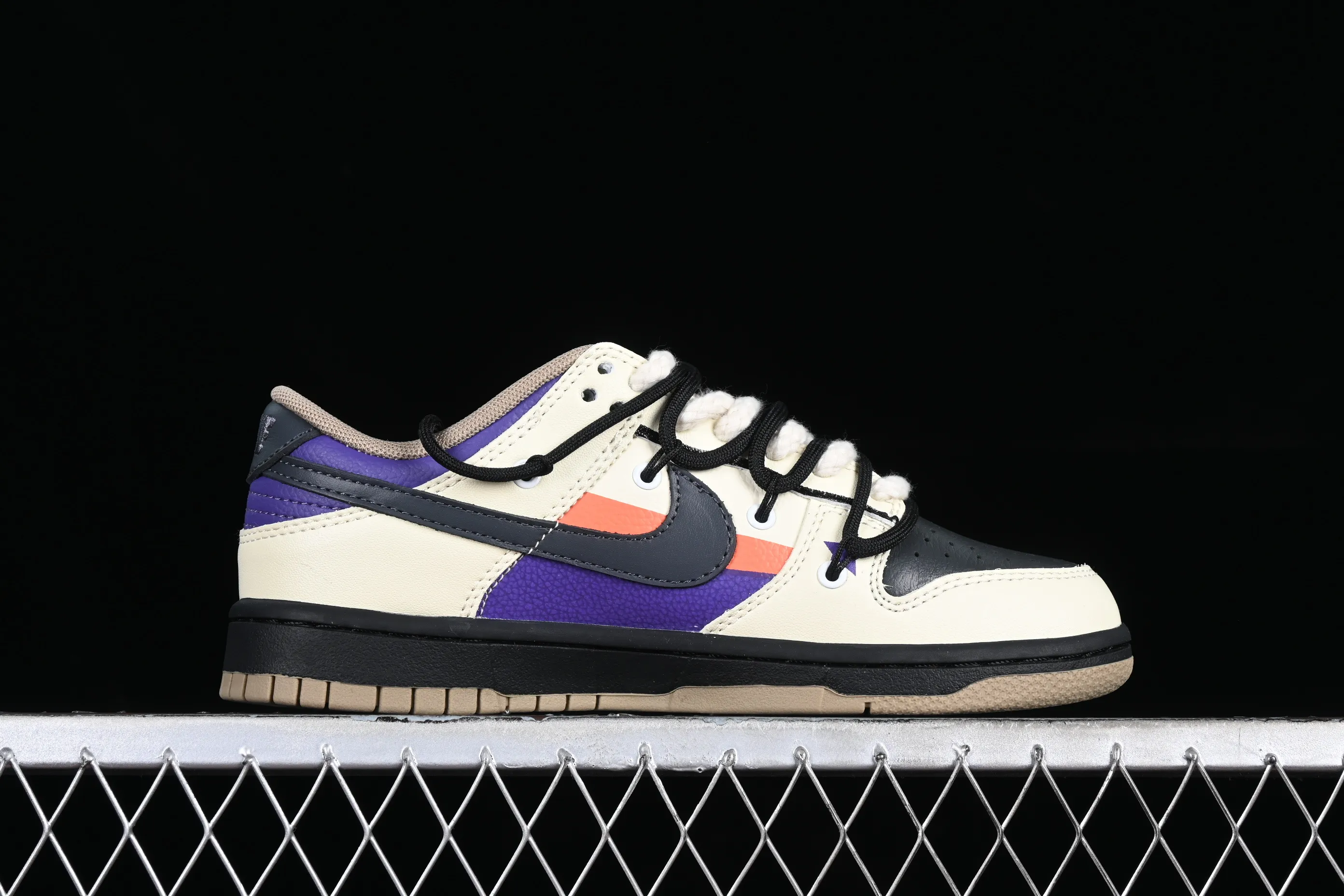 All categories Nk SB Dunk Series Nk SB Dunk Low Low-top sneakers Nk Dunk Low Panda Prank Retro Street Son of the Sun Suns Purple Orange SB strap low-top casual sneakers DJ6188-200
